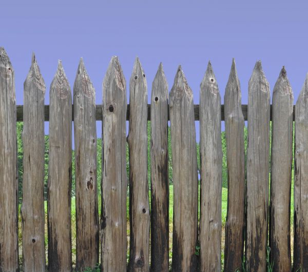 Cedar Post Repair in Paso Robles